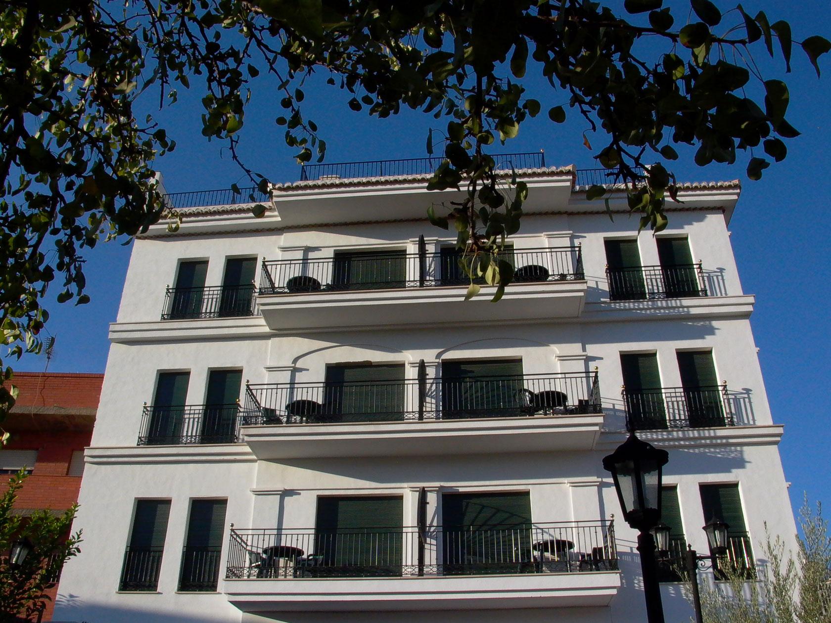 Hotel Calderon 塞内斯·德拉维加 外观 照片